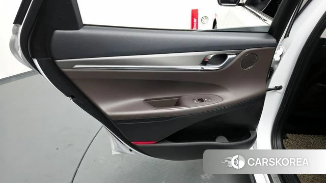 Hyundai The New Grandeur IG id 4384036 из Кореи 16