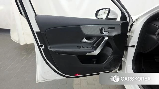 Mercedes-Benz A-Class W177 id 4294023 из Кореи 16