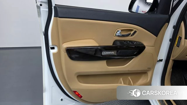 Kia The New Carnival id 4520623 из Кореи 16