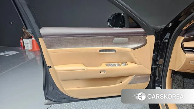 Genesis G90 (RS4) id 4757788 из Кореи 16