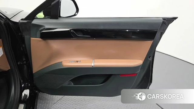 Hyundai Grandeur Hybrid (GN7) id 4640359 из Кореи 16
