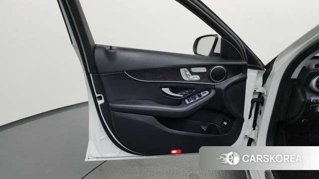 Mercedes-Benz C-Class W205 id 4657245 из Кореи 16