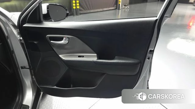 Kia Niro Plus id 4929369 из Кореи 16