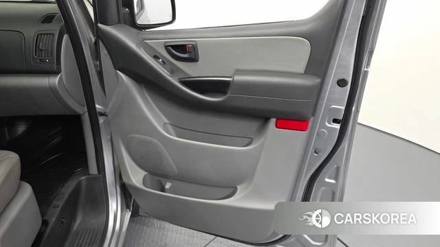 Hyundai The New Grand Starex id 4594102 из Кореи 16
