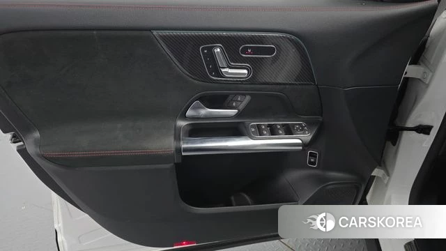 Mercedes-Benz GLA - Class H247 id 4224566 из Кореи 16