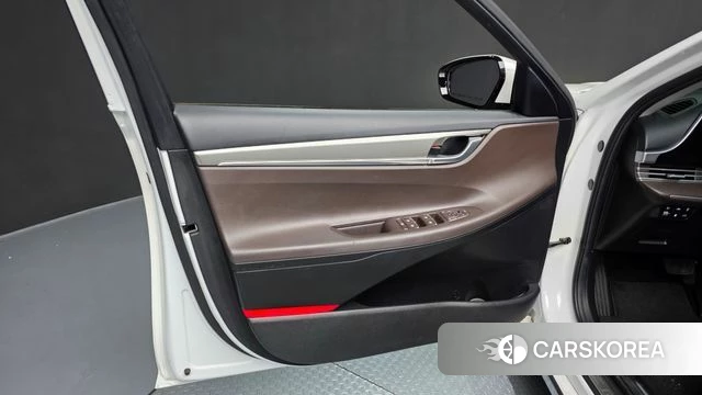 Hyundai The New Grandeur IG Hybrid id 4383850 из Кореи 16