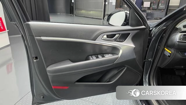 Genesis G70 id 4384738 из Кореи 16