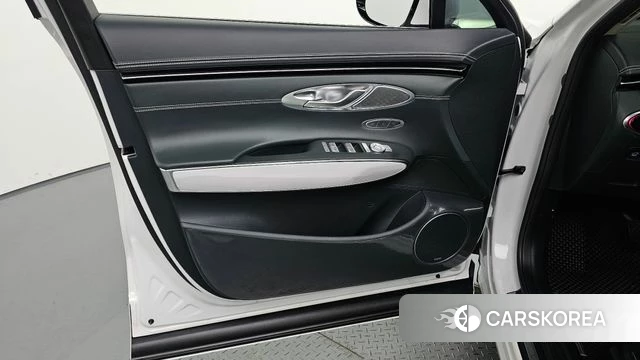 Genesis Electrified GV70 id 4444390 из Кореи 16