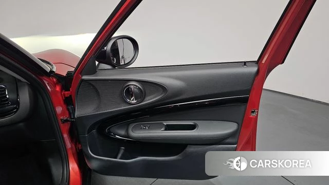 Mini Cooper Clubman id 4594298 из Кореи 16