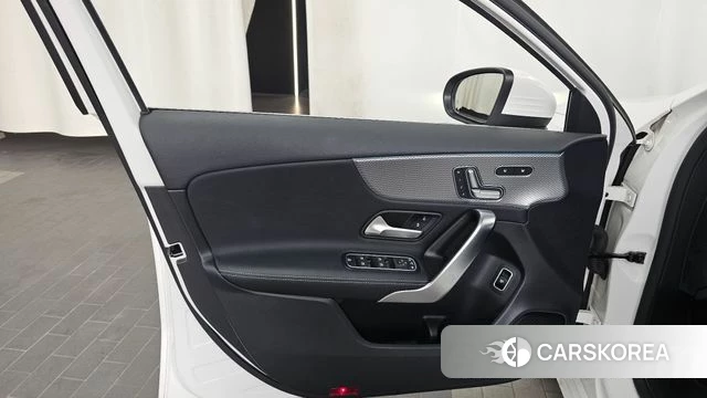 Mercedes-Benz A-Class W177 id 4524696 из Кореи 16