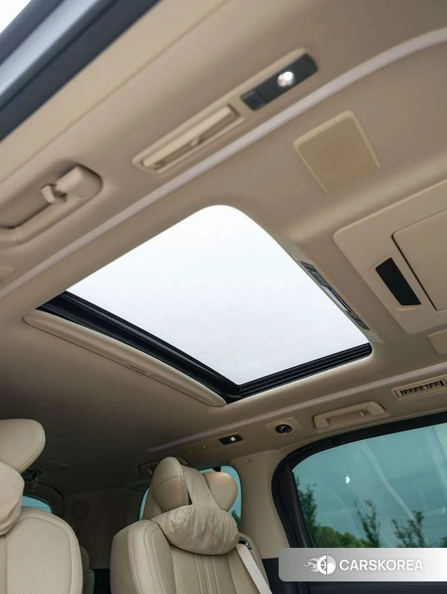 Toyota Elfa id 4239101 из Китая 16