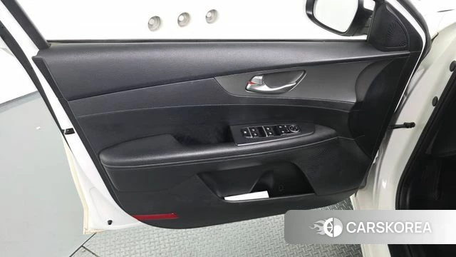 Kia Come New K3 id 4448259 из Кореи 16