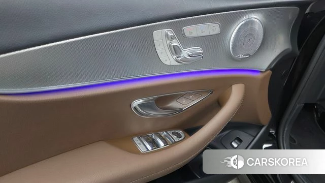 Mercedes-Benz E-Class W213 id 4775761 из Кореи 16