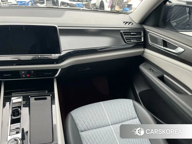 Volkswagen Tourang id 4314126 из Китая 16