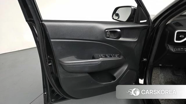 Hyundai Venue id 4500732 из Кореи 16