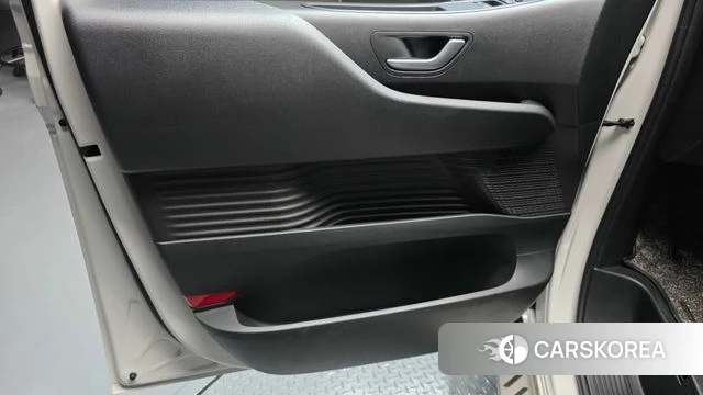 Hyundai Staria id 4349296 из Кореи 16