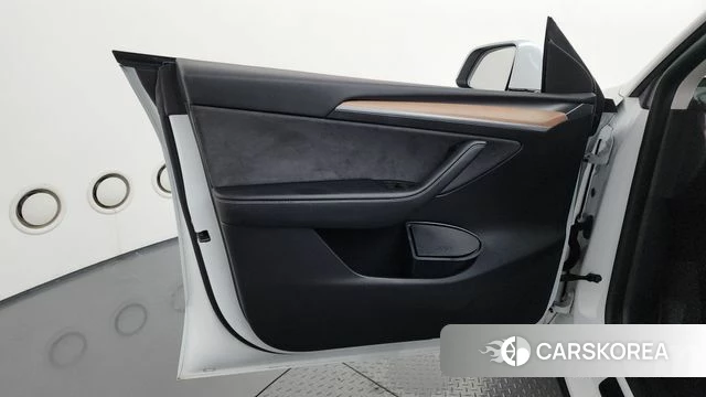 Tesla Model Y id 4640581 из Кореи 16