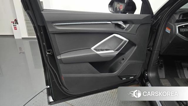 Audi Q3 (F3) id 4480074 из Кореи 16