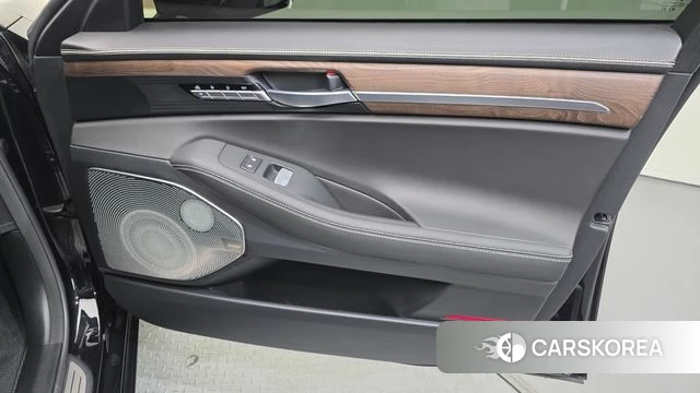 Genesis G90 id 4196092 из Кореи 16