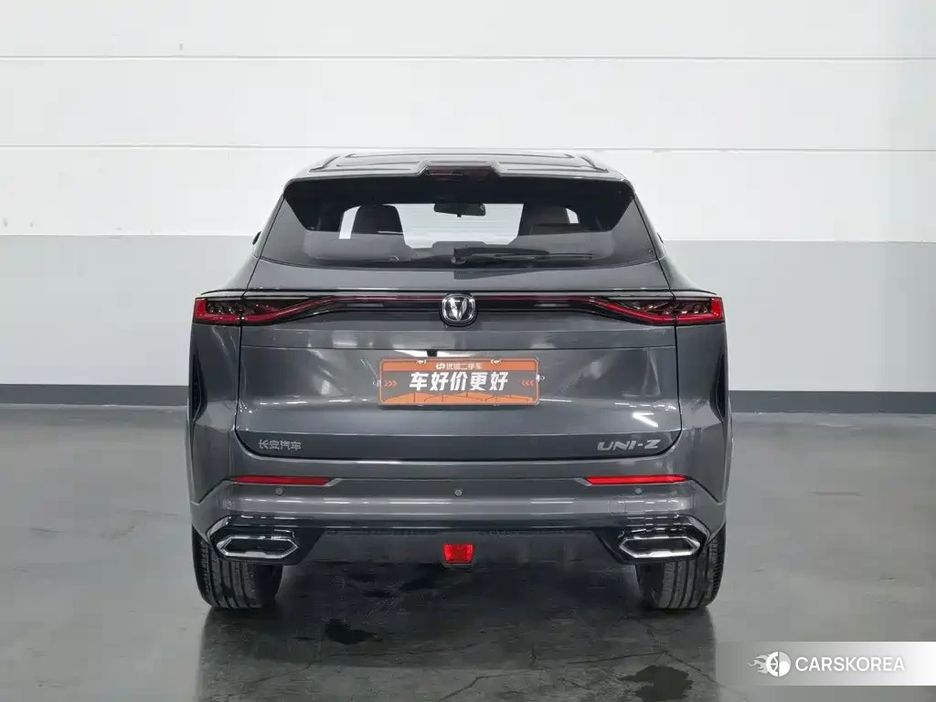Chang'an UNI-Z New Energy id 4679715 из Китая 16