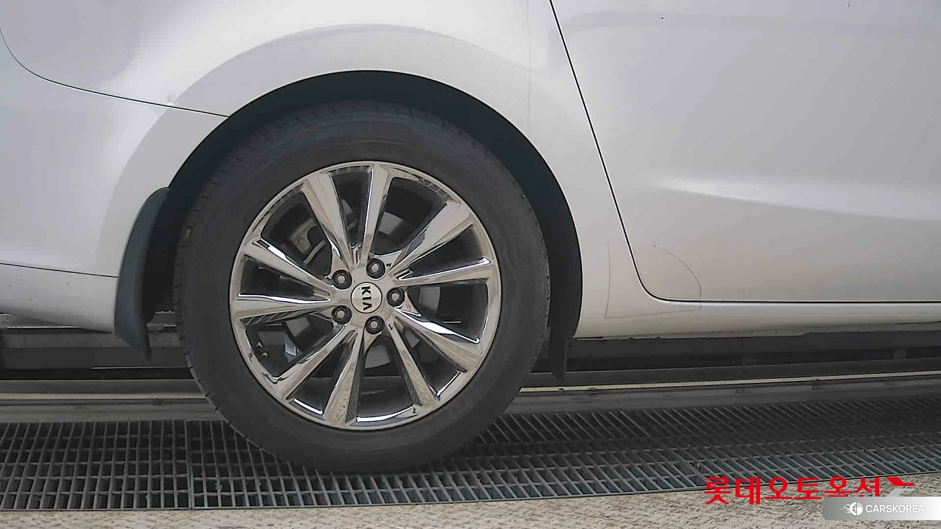 Kia Carnival id 4289585 из Кореи 16