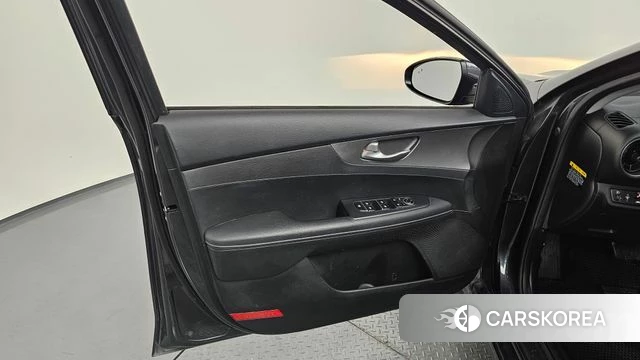 Kia Come New K3 id 4356950 из Кореи 16