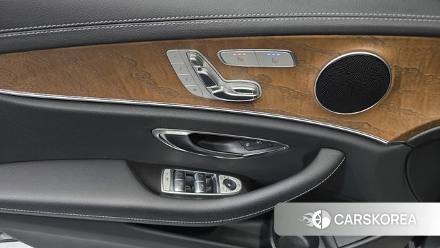 Mercedes-Benz E-Class W213 id 4562237 из Кореи 16