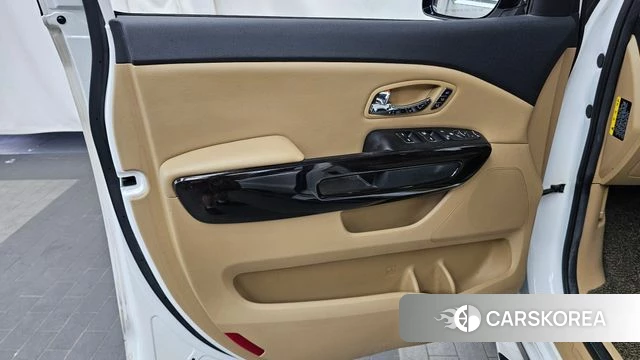 Kia The New Carnival id 4459631 из Кореи 16