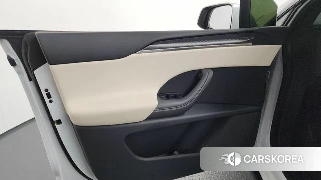 Tesla Model X id 4635837 из Кореи 16