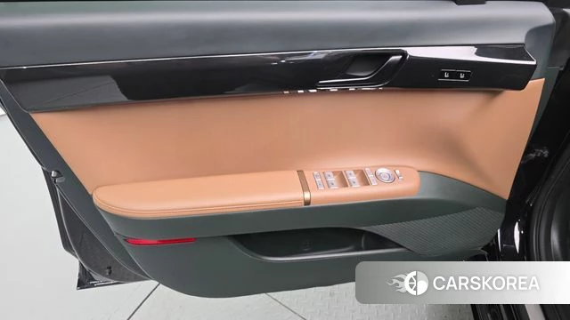 Hyundai Grandeur (GN7) id 4579633 из Кореи 16