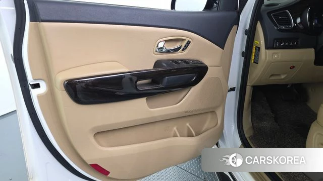 Kia The New Carnival id 4775957 из Кореи 16