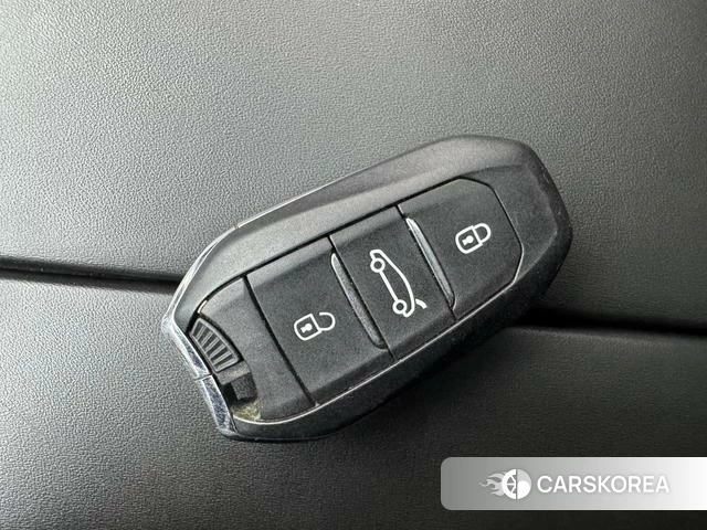 Peugeot 4008 id 4212297 из Китая 16