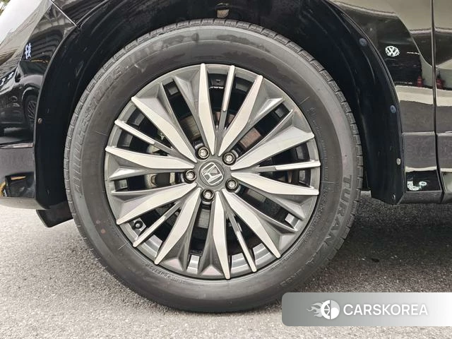 Honda Crown Road id 4279350 из Китая 16