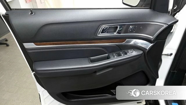 Ford Explorer id 4225678 из Кореи 16