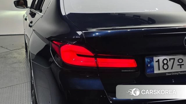 BMW 5 Series (G30) id 4711326 из Кореи 16
