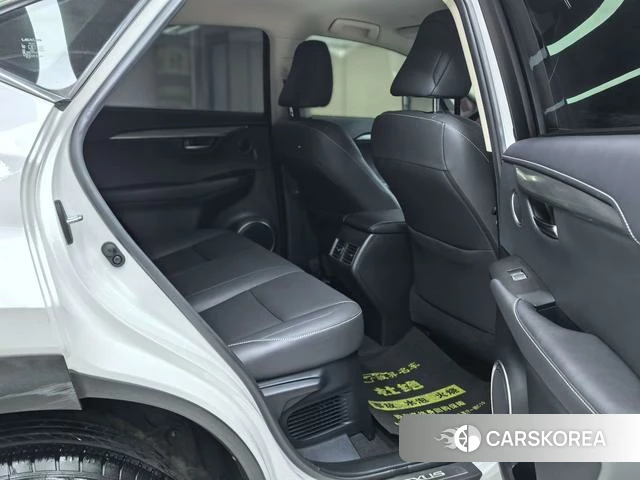 Lexus NX id 4221260 из Китая 16
