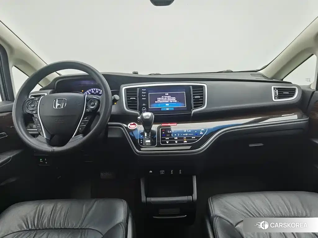 Honda Odyssey id 4686233 из Китая 16