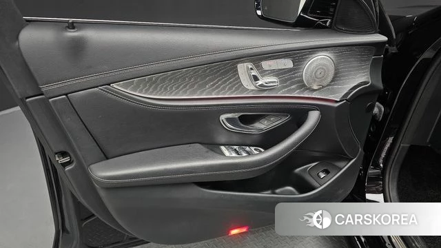 Mercedes-Benz E-Class W213 id 4624528 из Кореи 16