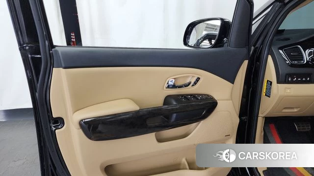 Kia The New Carnival id 4490724 из Кореи 16