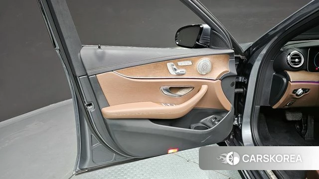 Mercedes-Benz E-Class W213 id 4250261 из Кореи 16