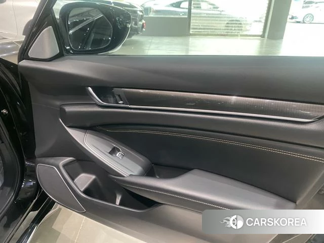 Honda Accord id 4307778 из Китая 16
