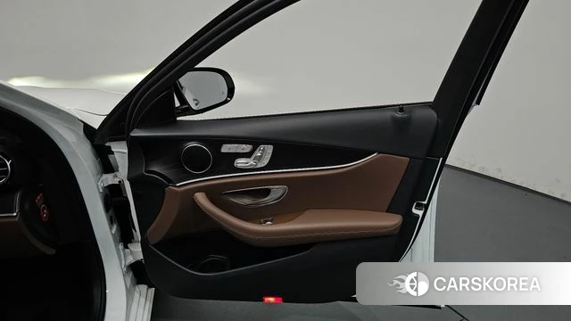 Mercedes-Benz E-Class W213 id 4783438 из Кореи 16