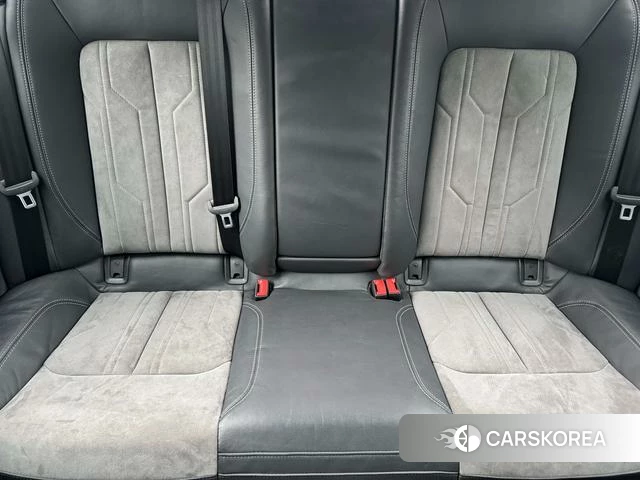 Audi A6L id 4300419 из Китая 16