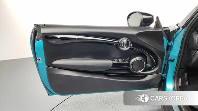 Mini Cooper Convertible id 4268484 из Кореи 16