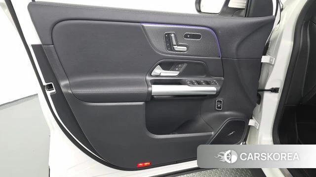 Mercedes-Benz EQA H243 id 4645649 из Кореи 16