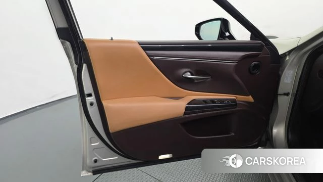Lexus ES300h 7th generation id 4873345 из Кореи 16