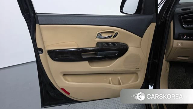 Kia The New Carnival id 4651891 из Кореи 16