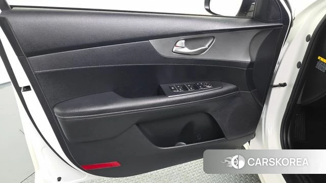 Kia Come New K3 id 4225447 из Кореи 16