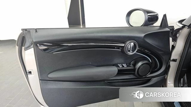 Mini Cooper Convertible id 4548952 из Кореи 16