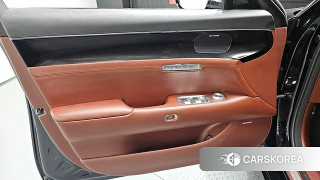 Genesis G90 (RS4) id 4500844 из Кореи 16
